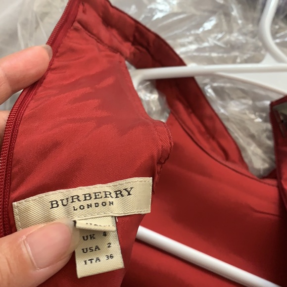 Burberry dress - Picture 4 of 4